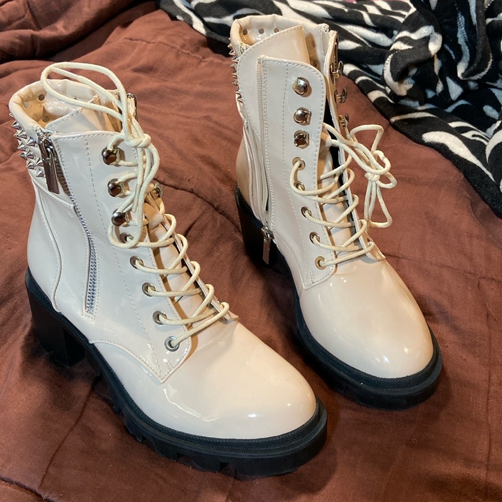 Women’s Lug Sole Bootie by Shell Brand. NWOT!